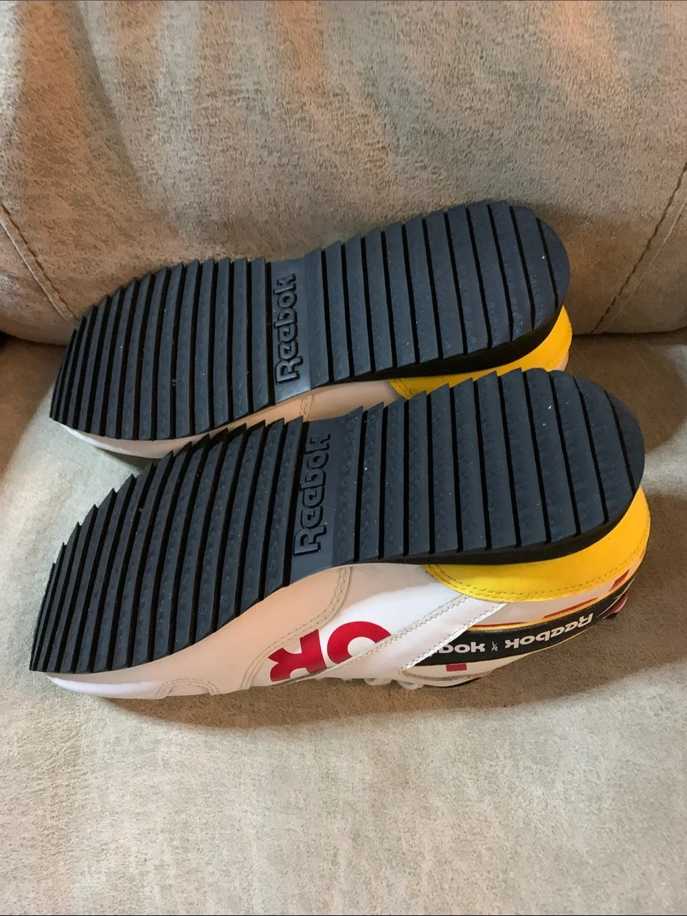 Reebok Mens Classic Leather Ripple Sneakers